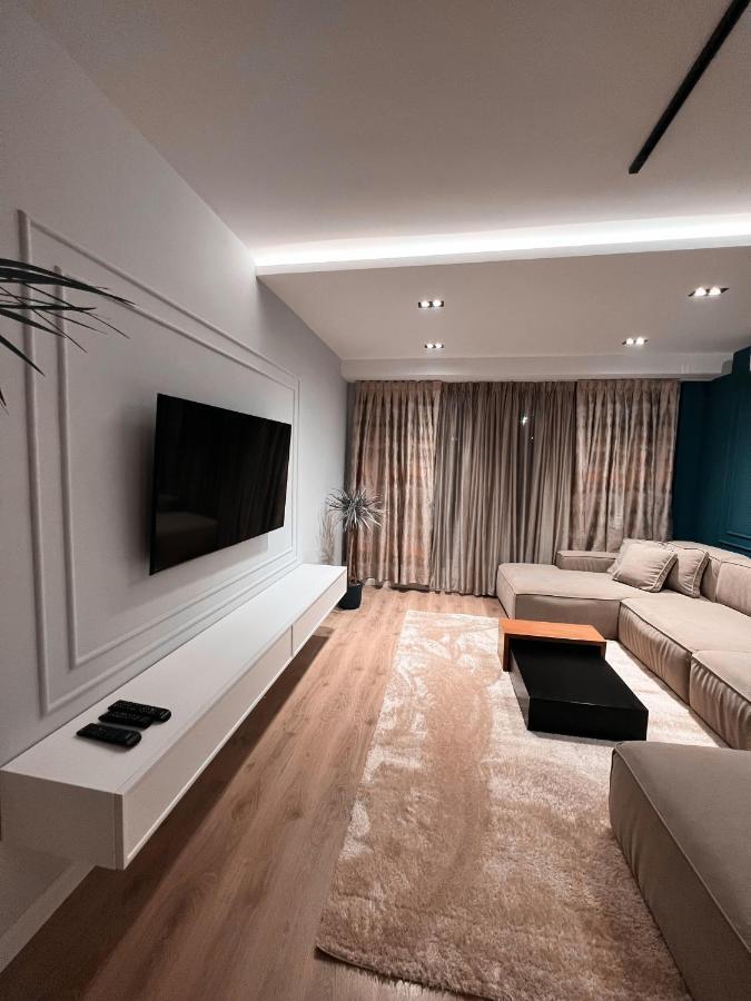 Aia Suites & Apartments Tirana Esterno foto