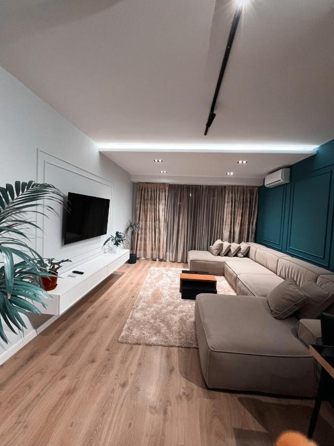 Aia Suites & Apartments Tirana Esterno foto