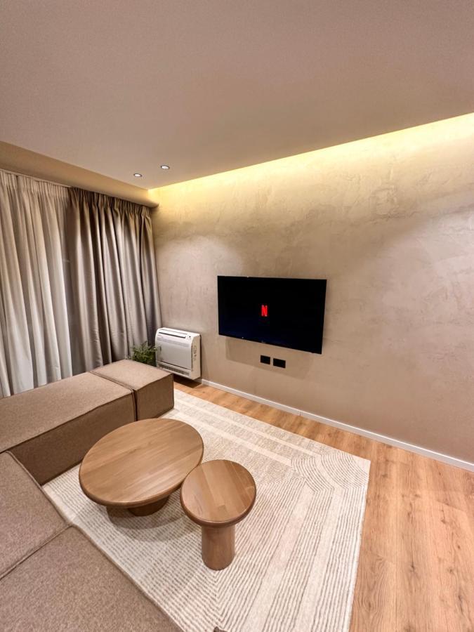 Aia Suites & Apartments Tirana Esterno foto
