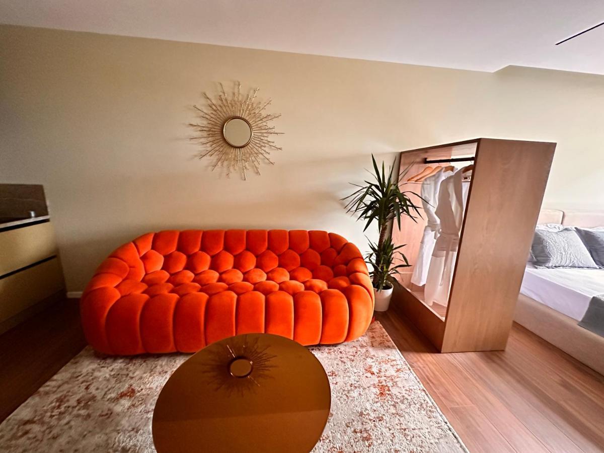 Aia Suites & Apartments Tirana Esterno foto