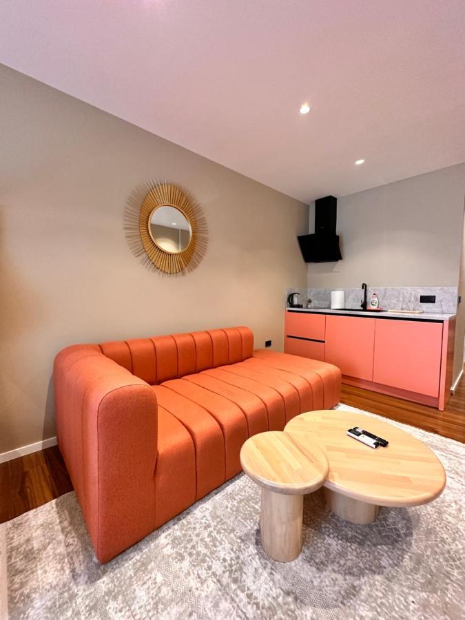 Aia Suites & Apartments Tirana Esterno foto